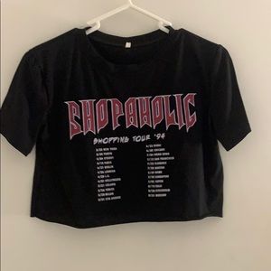 Black cropped tee